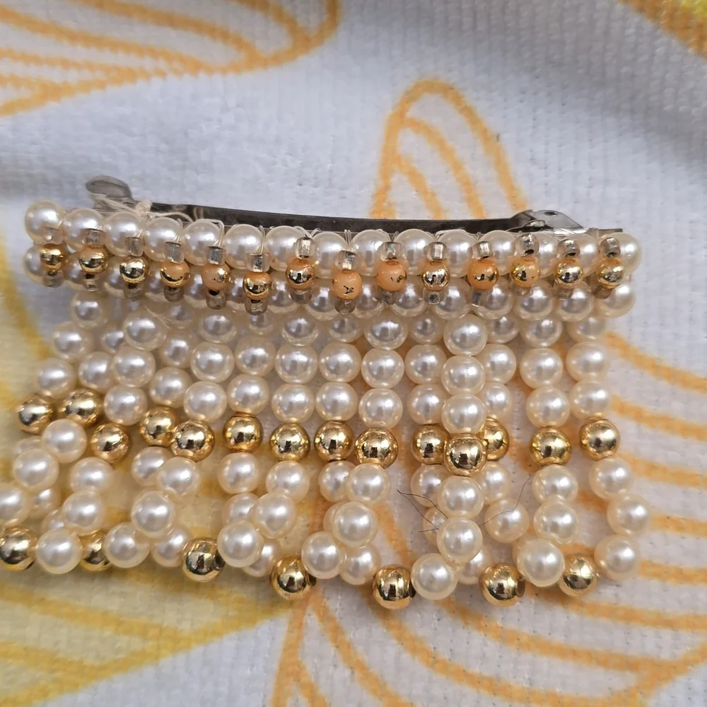 EUC - Vintage Faux Pearl and Gold Beads Hair Clips, Bundle of 3